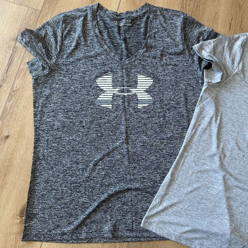 Lot of 3 Women's Under Armour Short Sleeve Shirts XL EUC Black Blue Gray - Picture 2 of 5